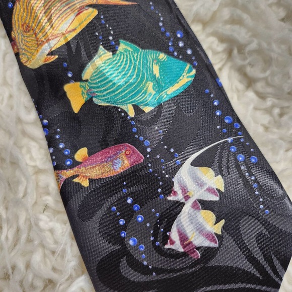 Steven Harris Hand Made Tropical Fish Tie - Picture 3 of 4